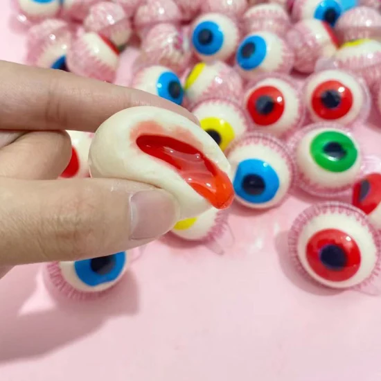 Nova série de balas para globos oculares 4D em forma de morango sabor suco de frutas sanduíche goma doce